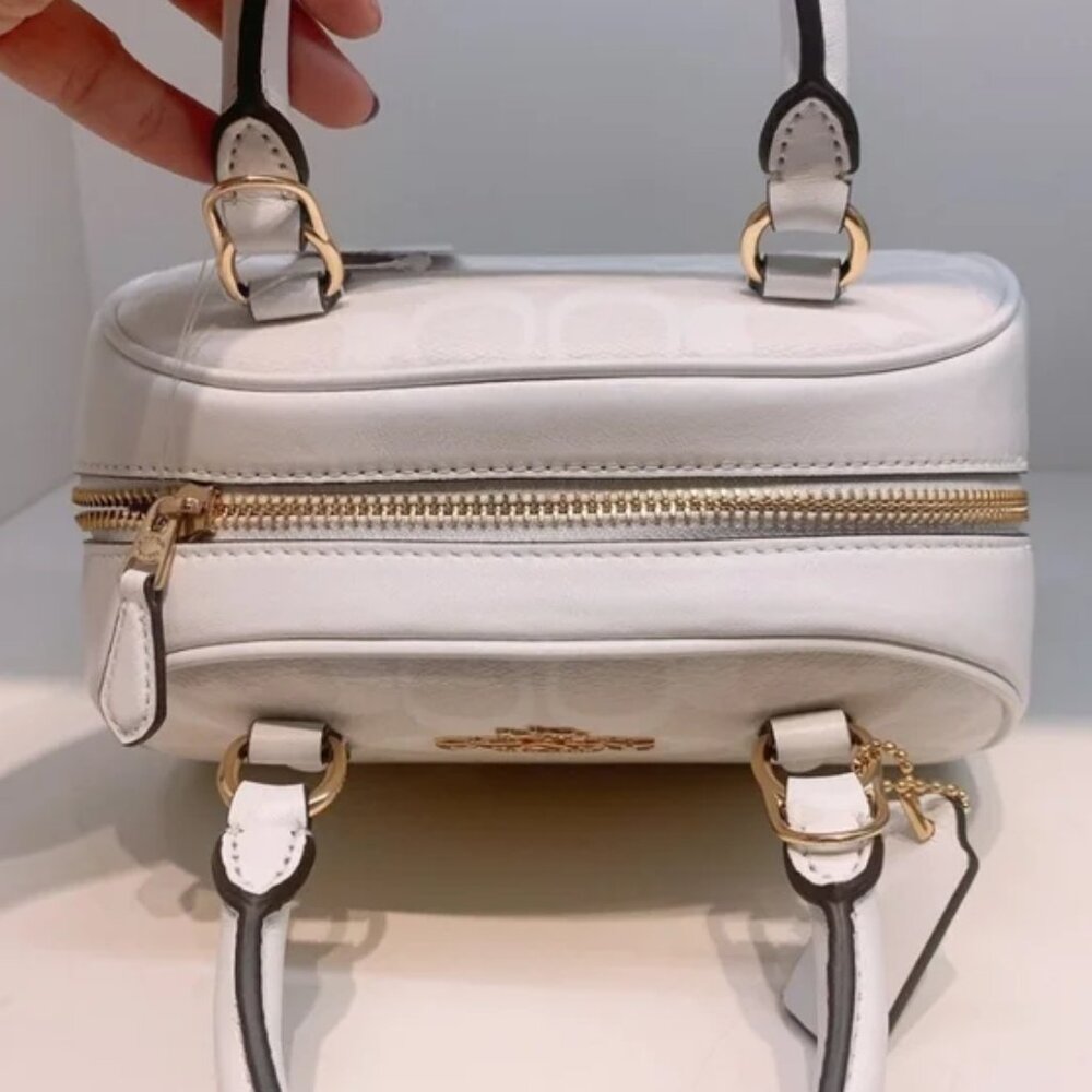 NWOT Coach Sydney Satchel In Signature Canvas CA591 - Picture 6 of 15